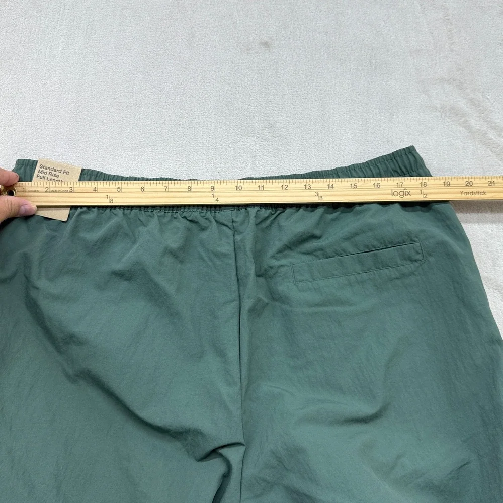Nike Woven Track Pants Mens XL Green Bungee Cuff Nylon Sportswear FQ3588-338